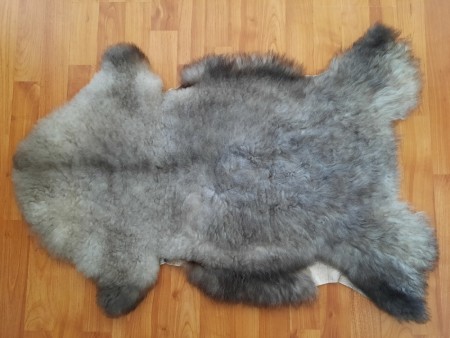 Ekte Albanske saueskinn S