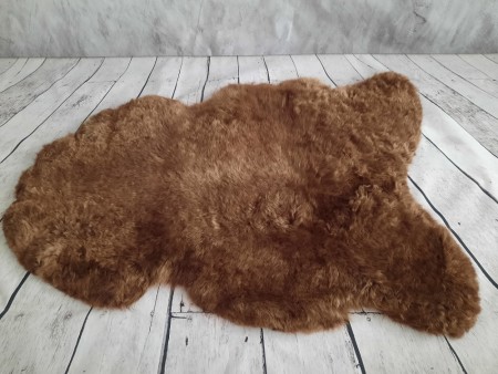 Ekte Islandske Saueskinn i Tobacco farge -korthåret